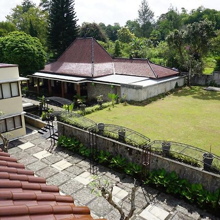 Akasa Hotel Kaliurang Εξωτερικό φωτογραφία