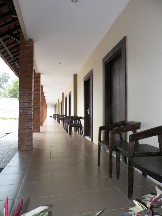 Akasa Hotel Kaliurang Εξωτερικό φωτογραφία