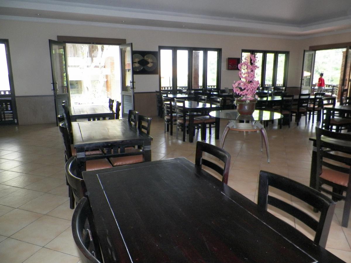 Akasa Hotel Kaliurang Εξωτερικό φωτογραφία