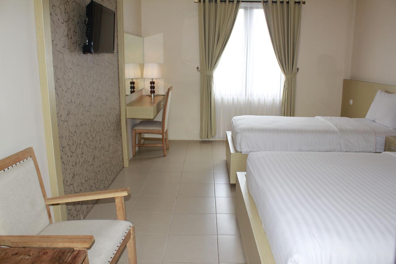 Akasa Hotel Kaliurang Εξωτερικό φωτογραφία