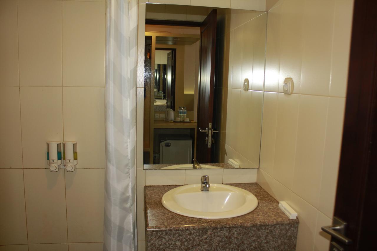 Akasa Hotel Kaliurang Εξωτερικό φωτογραφία