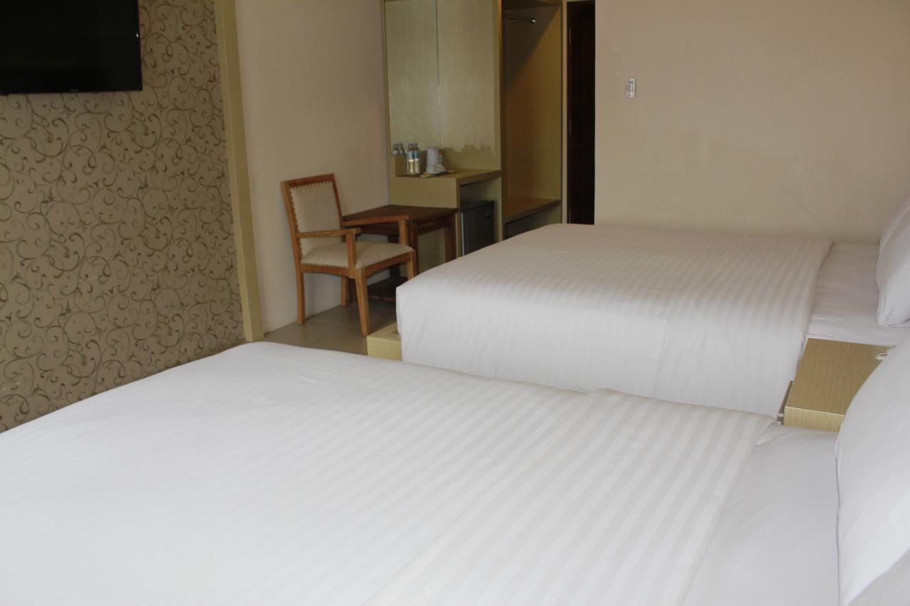 Akasa Hotel Kaliurang Εξωτερικό φωτογραφία